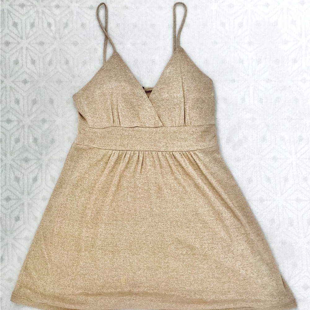 π*NWOT* Lucaya Clothing Co. Gold Sparkle Top - Womenβs Size Small π - Picture 2 of 9